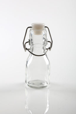 Botella miniatura con tapón abatible para agua, zumo o limonada de 70 ml