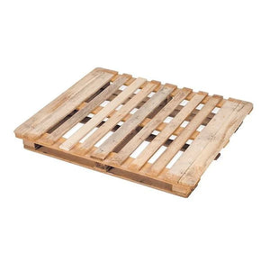 Paleta química CP7 – 1300x1100x156mm – Usada – Con plataforma con alas