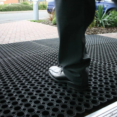 Heavy-Duty Rubber Ringmat Outdoor Entrance Matting