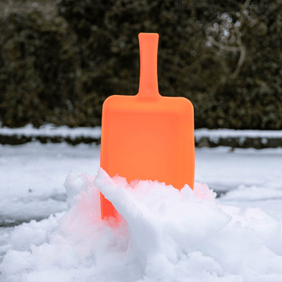 Plastic Hand Scoop – Heavy Duty Salt & Grit Dispensing Scoop